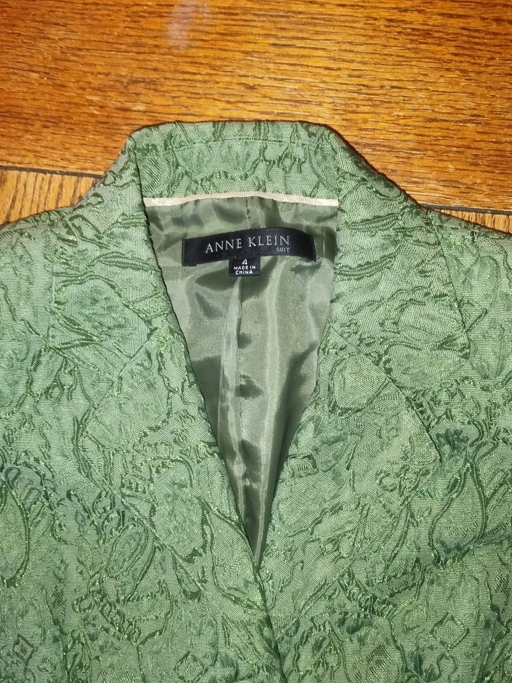 Anne Klein Size 4 Skirt Suit NWT